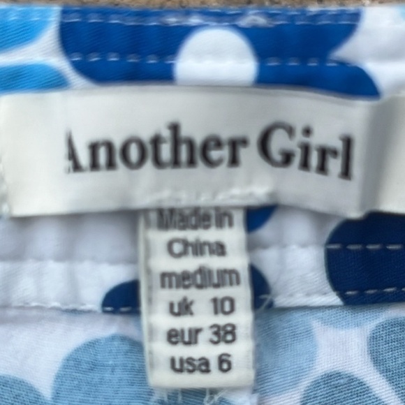 Another Girl Eco floral Cropped Hihh Rise Pants Women's Size 6 - Picture 5 of 10